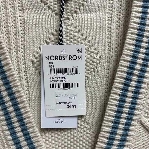 BP. Nordstrom sweater vest, size XS. NWT - Picture 4 of 4